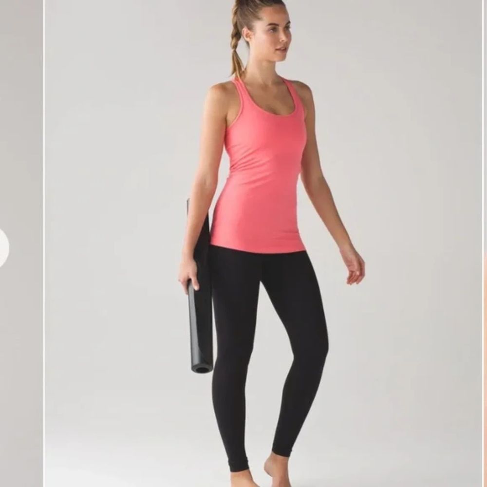 Lululemon Cool Racerback II Nulu Guava Pink Women's Size 12 EUC